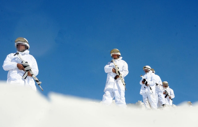 Irak sınırındaki dağlar teröristlerden temizledi - Sayfa 9