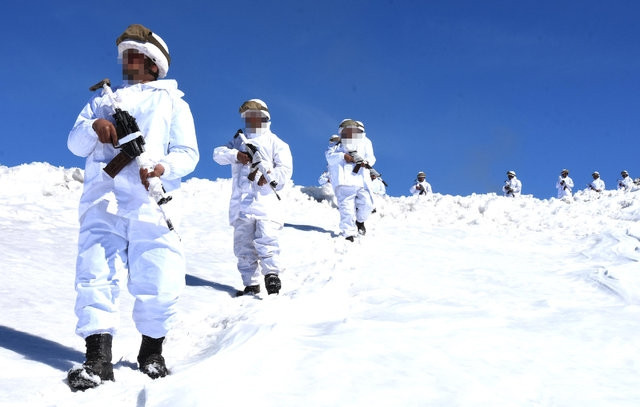 Irak sınırındaki dağlar teröristlerden temizledi - Sayfa 6