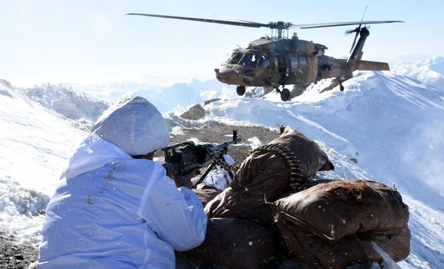 Irak sınırındaki dağlar teröristlerden temizledi - Sayfa 16