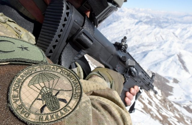 Irak sınırındaki dağlar teröristlerden temizledi - Sayfa 19