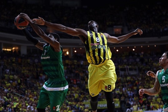 Fenerbahçe Final Four'a kaldı! İşte Panathinaikos maçından görüntüler... - Sayfa 14