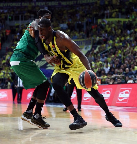 Fenerbahçe Final Four'a kaldı! İşte Panathinaikos maçından görüntüler... - Sayfa 12