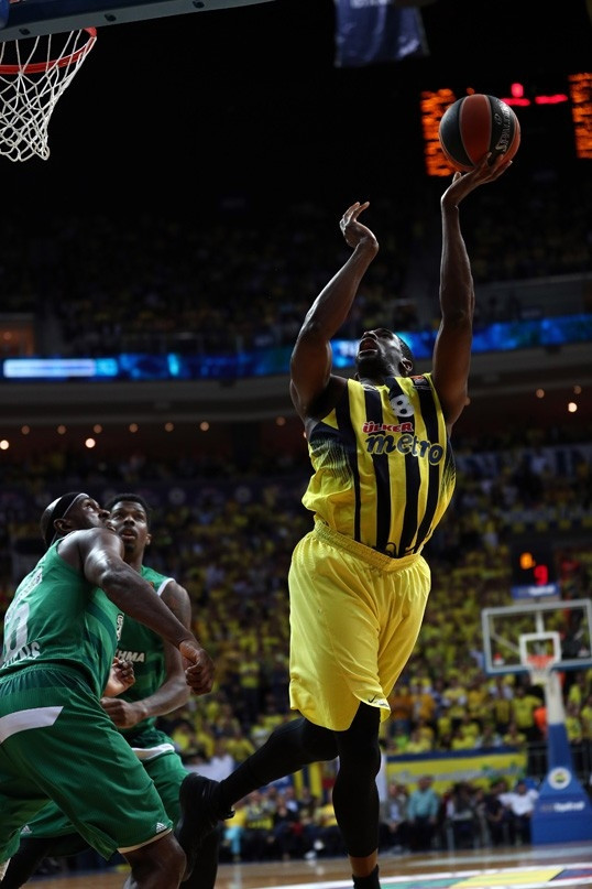 Fenerbahçe Final Four'a kaldı! İşte Panathinaikos maçından görüntüler... - Sayfa 19