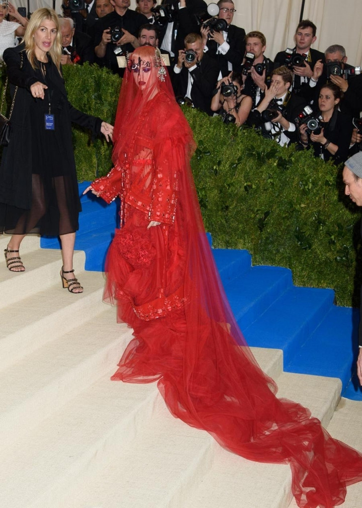 Met Gala'da kuyruk etkisi! - Sayfa 11