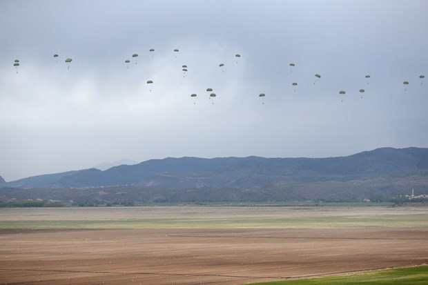 Nefes kesen tatbikat! TSK ilk kez kullandı... - Sayfa 11