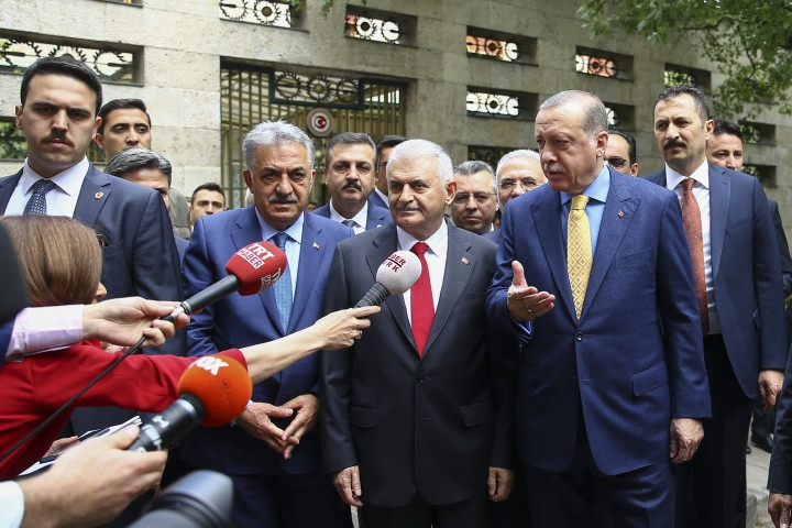 AK Parti grubunda Erdoğan heyecanı! TBMM'deki tarihi günden kareler... - Sayfa 5