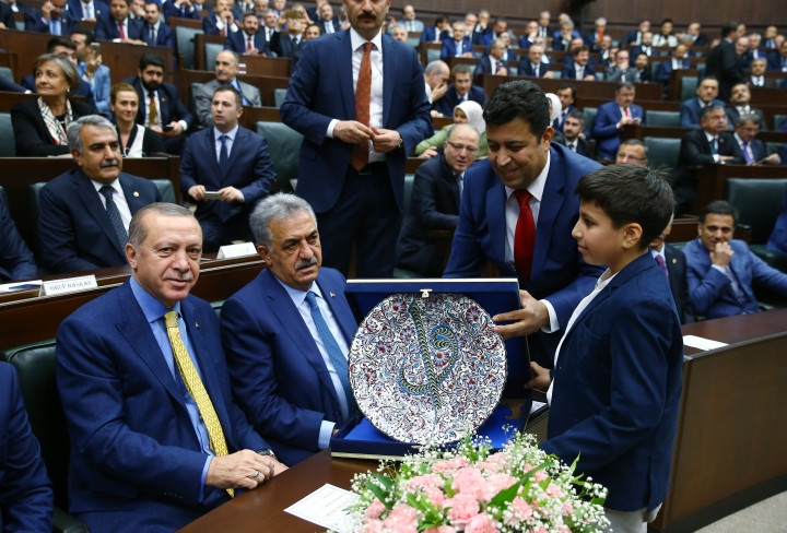 AK Parti grubunda Erdoğan heyecanı! TBMM'deki tarihi günden kareler... - Sayfa 14