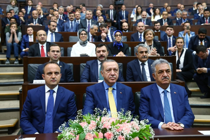 AK Parti grubunda Erdoğan heyecanı! TBMM'deki tarihi günden kareler... - Sayfa 15