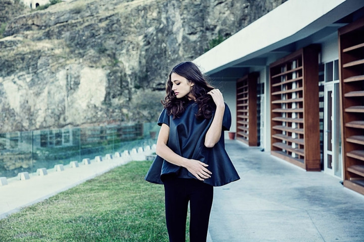 İzmir'de sokakta gezerken görüntülenen kız dünya güzellik atlasına girdi.. - Sayfa 35