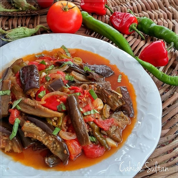 Osmanlı mutfağının ramazanda iftar sofralarını süsleyen en özel 105 yemeği (İftar menüleri) - Sayfa 31