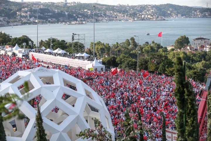Akınlarda çocuklar gibi şendik, o gün hainlerin ordusunu yendik! - Sayfa 17