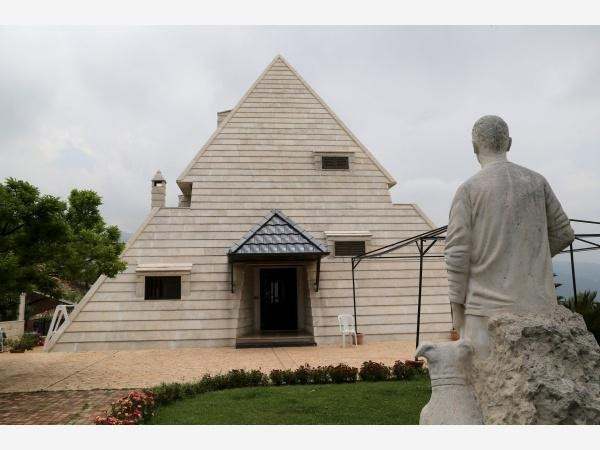 Görenler ev olduğuna inanamıyor! Dünyadaki en tuhaf 25 ev - Sayfa 5