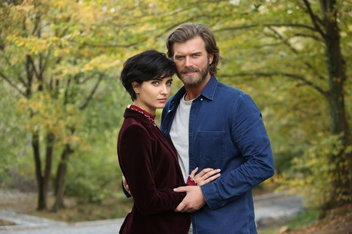 Tuba Büyüküstün ile Kaan Urgancıoğlu aynı dizide! "Aras" geliyor... - Sayfa 26