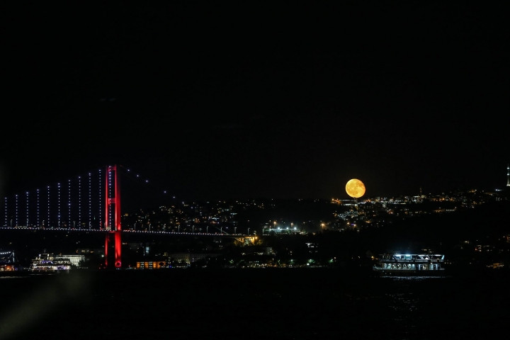 İstanbul'da dolunay şöleni... - Sayfa 6