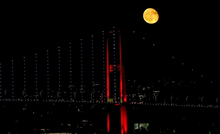 İstanbul'da dolunay şöleni... - Sayfa 7