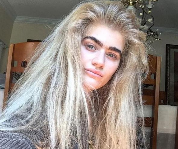 Kaşları için Frida Kahlo'yu örnek alıyormuş! - Sayfa 7