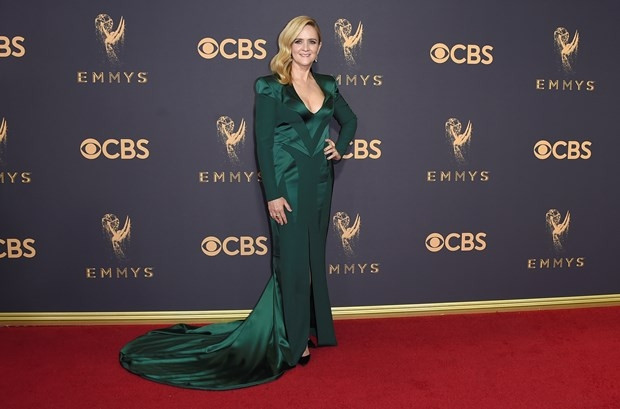 69. Emmy Ödül Töreni'nde yıldızların şıklık yarışı! - Sayfa 33