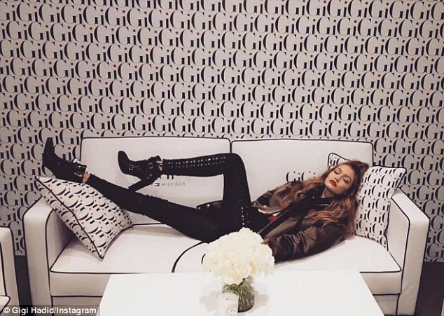 'Japonya Vogue'nin kapak kızı Gigi Hadid oldu! - Sayfa 17