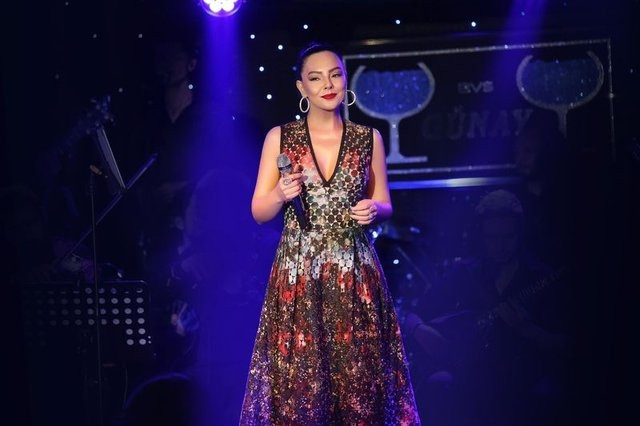 Ebru Gündeş için kesenin ağzını açıyorlar! - Sayfa 17