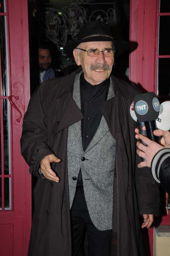 Tuncel Kurtiz, 4. ölüm yıldönümünde sevenleri tarafından sosyal medyada anılıyor! - Sayfa 18