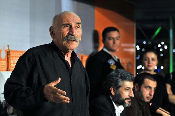 Tuncel Kurtiz, 4. ölüm yıldönümünde sevenleri tarafından sosyal medyada anılıyor! - Sayfa 17