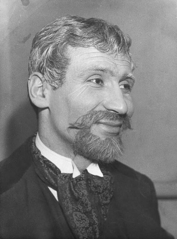 Tuncel Kurtiz, 4. ölüm yıldönümünde sevenleri tarafından sosyal medyada anılıyor! - Sayfa 32