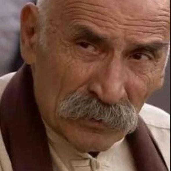 Tuncel Kurtiz, 4. ölüm yıldönümünde sevenleri tarafından sosyal medyada anılıyor! - Sayfa 24