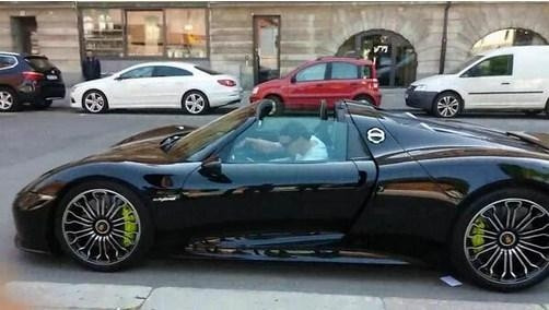 Yerli ve yabancı yıldız isimlerin lüks otomobilleri! - Sayfa 56