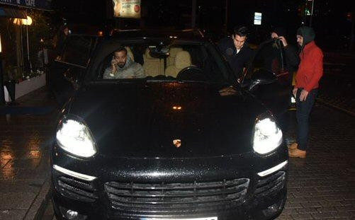 Yerli ve yabancı yıldız isimlerin lüks otomobilleri! - Sayfa 42