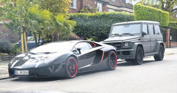 Yerli ve yabancı yıldız isimlerin lüks otomobilleri! - Sayfa 31