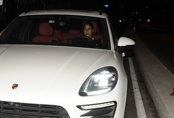 Yerli ve yabancı yıldız isimlerin lüks otomobilleri! - Sayfa 22