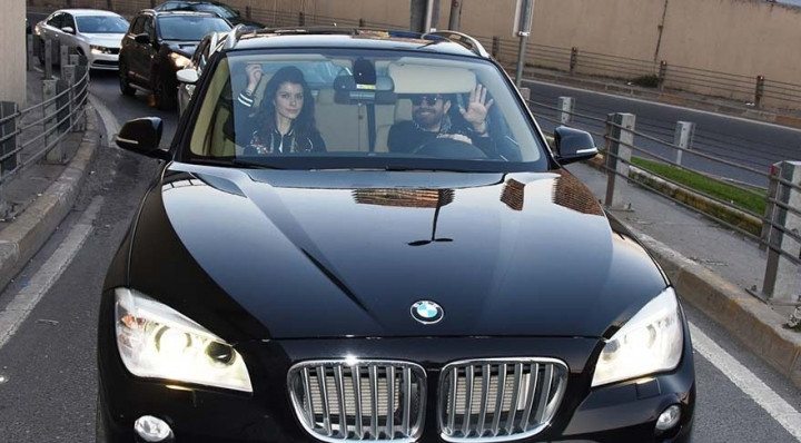 Yerli ve yabancı yıldız isimlerin lüks otomobilleri! - Sayfa 16