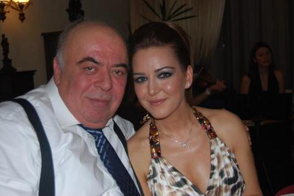 90'ların sevilen şarkıcısını görenler artık tanıyamıyor! - Sayfa 5