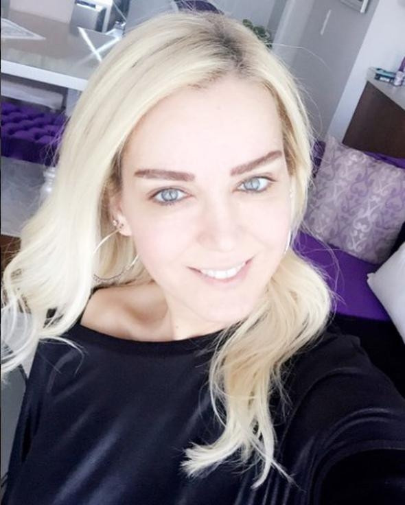 90'ların sevilen şarkıcısını görenler artık tanıyamıyor! - Sayfa 7