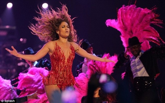 Cengiz Abazoğlu, Jennifer Lopez'i baştan aşağı giydirdi! - Sayfa 26