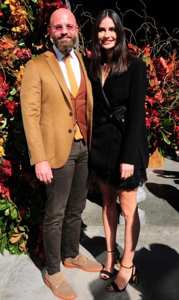 Yasemin Özilhan'ın tasarım koleksiyonuna ünlüler akın etti! - Sayfa 16