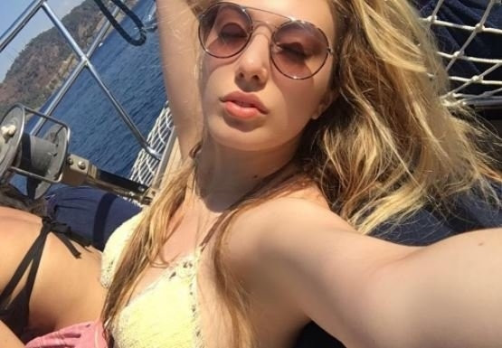 Nergis Kumbasar'dan, kızı Yasmin Erbil'in cesur pozlarına şaşırtan yaklaşım! - Sayfa 27