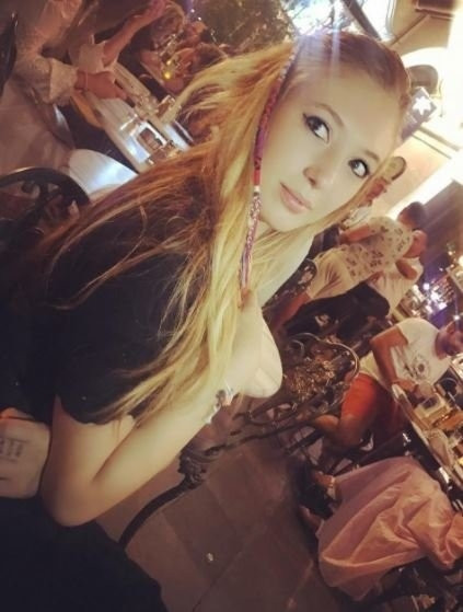 Nergis Kumbasar'dan, kızı Yasmin Erbil'in cesur pozlarına şaşırtan yaklaşım! - Sayfa 25