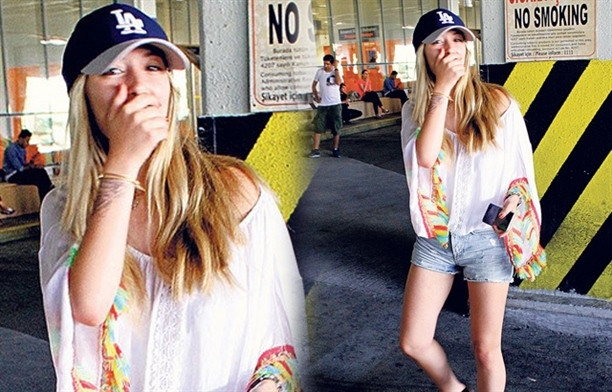 Nergis Kumbasar'dan, kızı Yasmin Erbil'in cesur pozlarına şaşırtan yaklaşım! - Sayfa 7