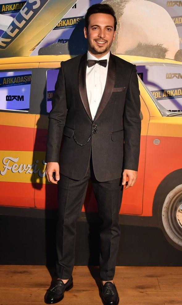 '3 Adam'ın yeni filmi 'Yol Arkadaşım'ın galasına ünlü yağmuru! - Sayfa 27