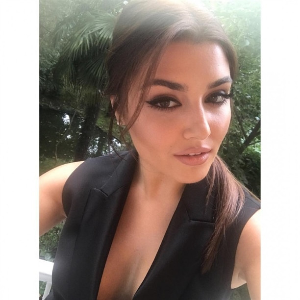 Hande Erçel'e yeni sevgiliden büyük yasak! - Sayfa 57