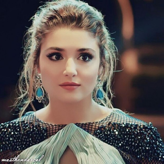 Hande Erçel'e yeni sevgiliden büyük yasak! - Sayfa 21