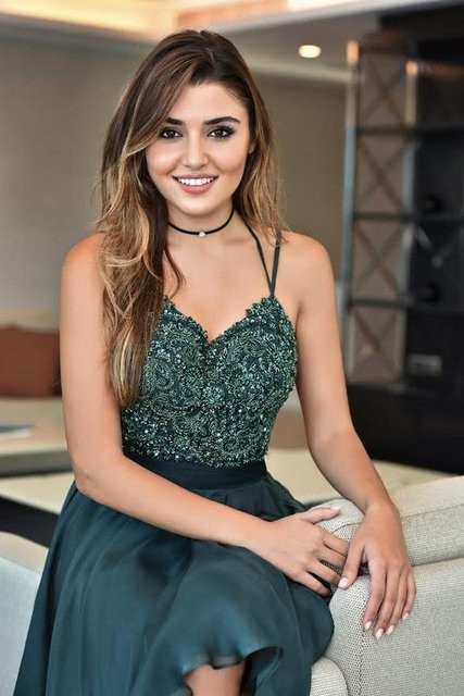 Hande Erçel'e yeni sevgiliden büyük yasak! - Sayfa 13