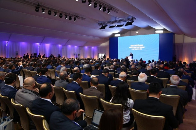 Bakü-Tiflis-Kars Demiryolu Hattı görkemli bir törenle açıldı! - Sayfa 5