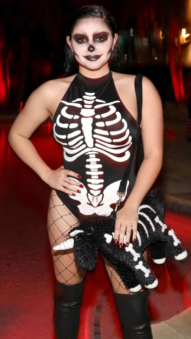 Hollywood'un ünlü isimleri Cadılar Bayramı'na işte böyle katıldı! - Sayfa 37