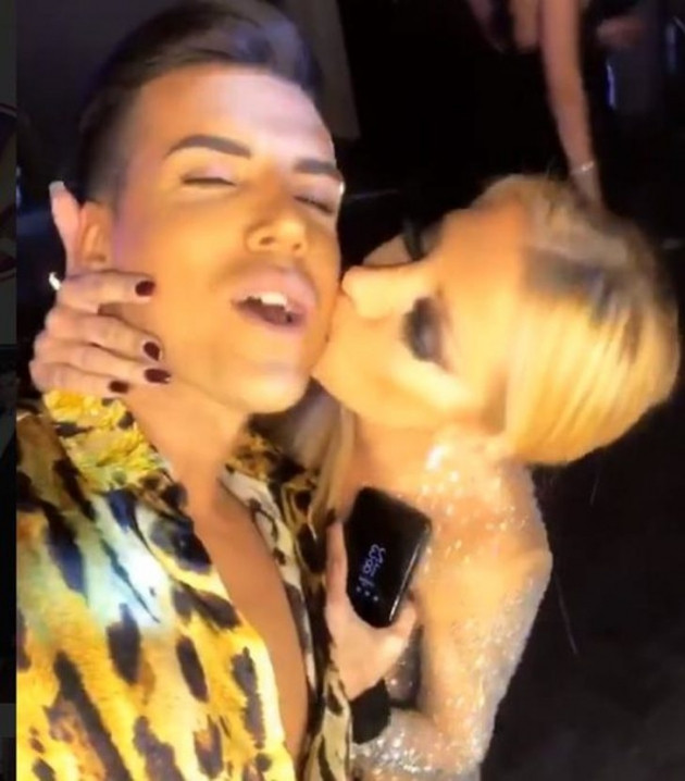 Kerimcan Durmaz'a sürpriz doğum günü partisi! - Sayfa 6