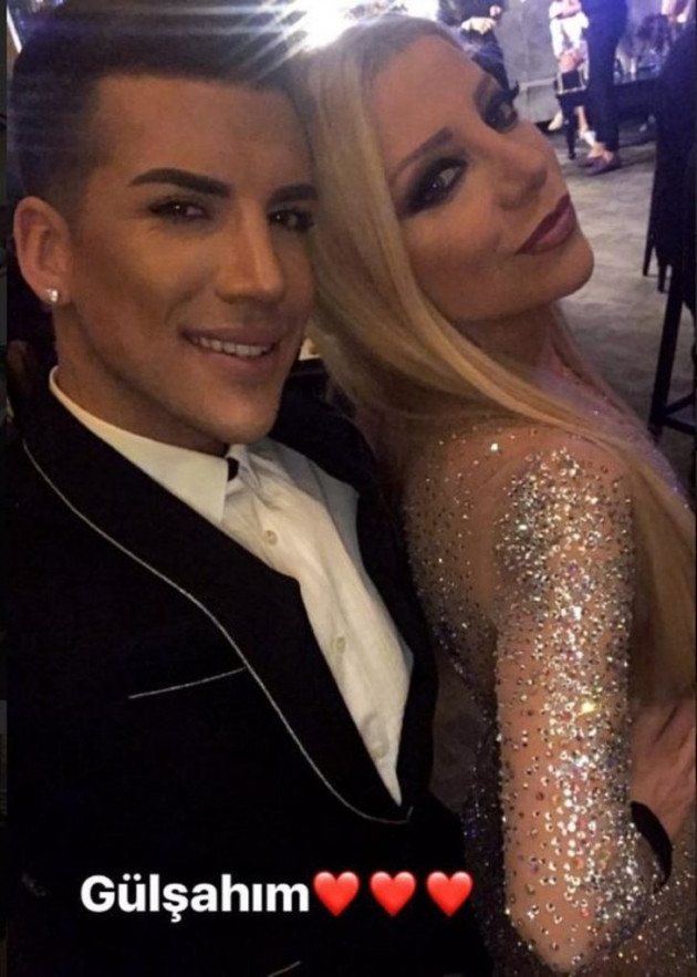 Kerimcan Durmaz'a sürpriz doğum günü partisi! - Sayfa 18