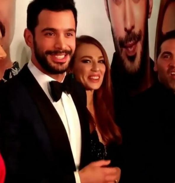 Gupse Özay, Barış Arduç'un yanından ayrılmadı! - Sayfa 12