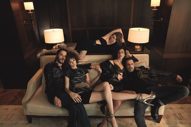 Büşra Develi oyunculukta yaşadığı iniş ve çıkışları Miss Vogue Türkiye'ye anlattı! - Sayfa 8