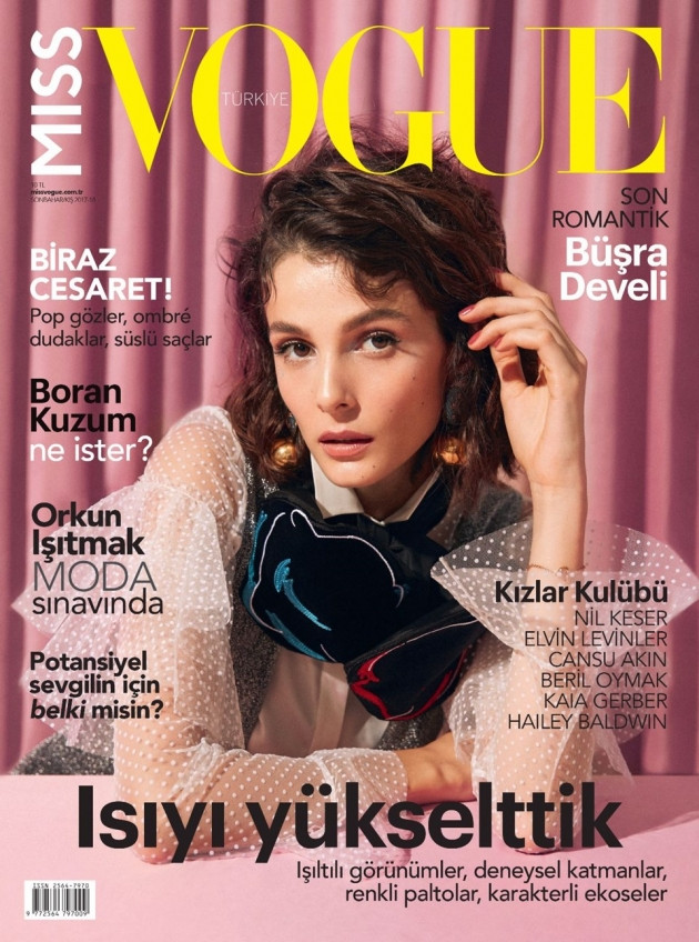 Büşra Develi oyunculukta yaşadığı iniş ve çıkışları Miss Vogue Türkiye'ye anlattı! - Sayfa 31
